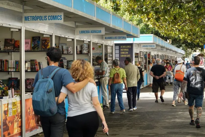 La Feria del Libro de A Coruña se despide con cerca de 200.000 visitantes y casi 350.000 euros de facturación